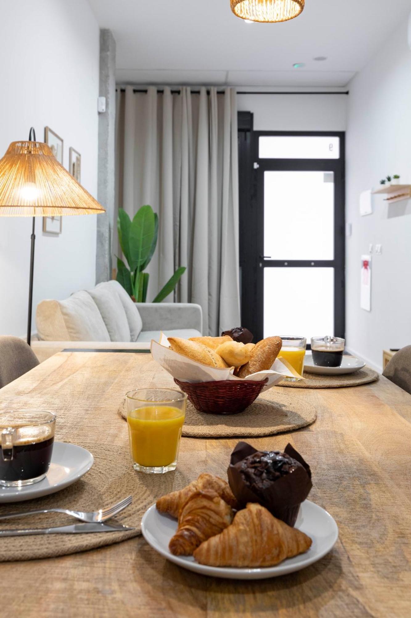 Travel Habitat Mediterranean Suites Valence Extérieur photo
