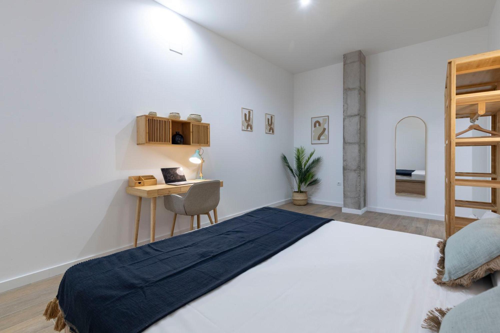 Travel Habitat Mediterranean Suites Valence Extérieur photo