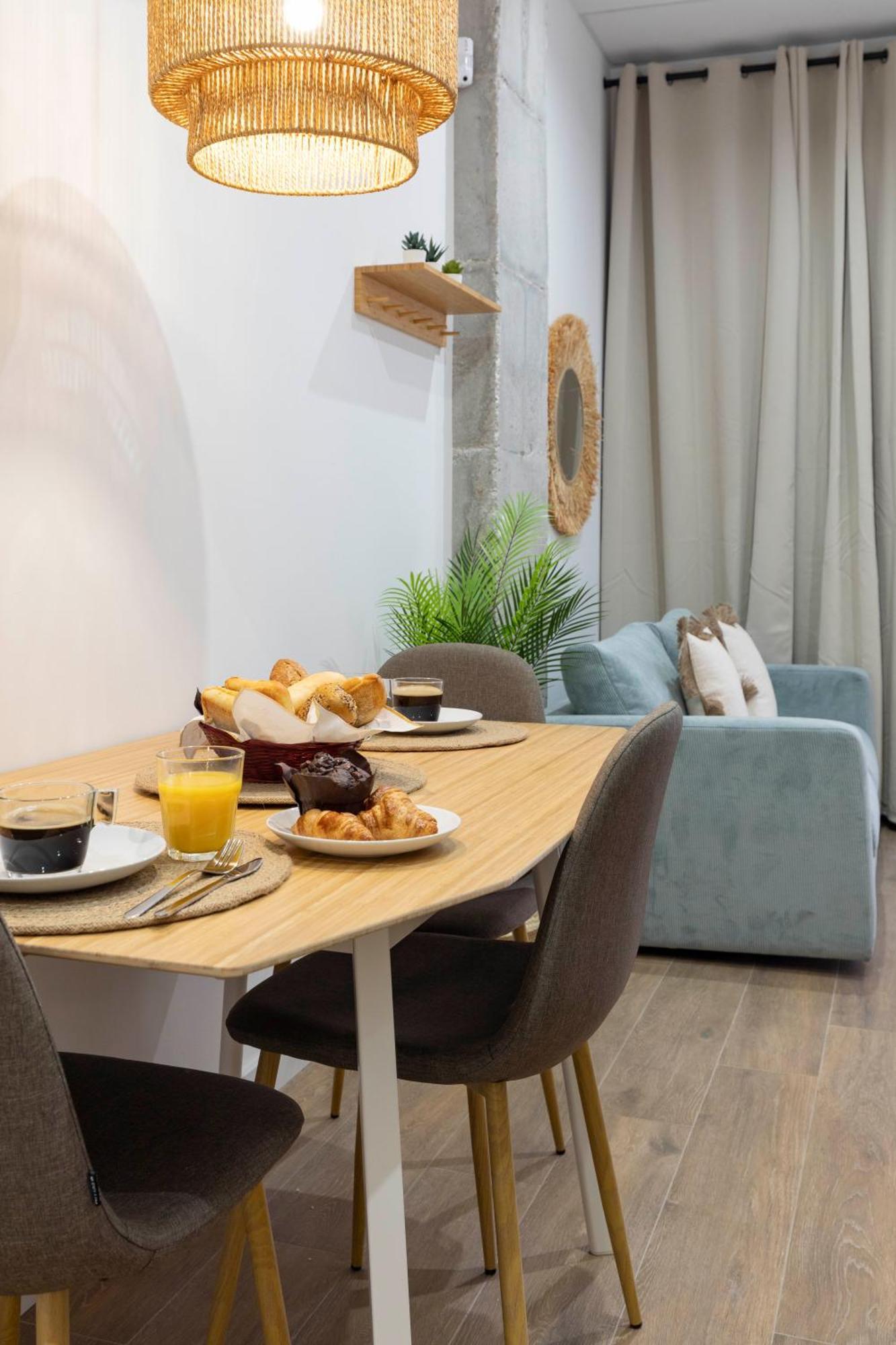 Travel Habitat Mediterranean Suites Valence Extérieur photo