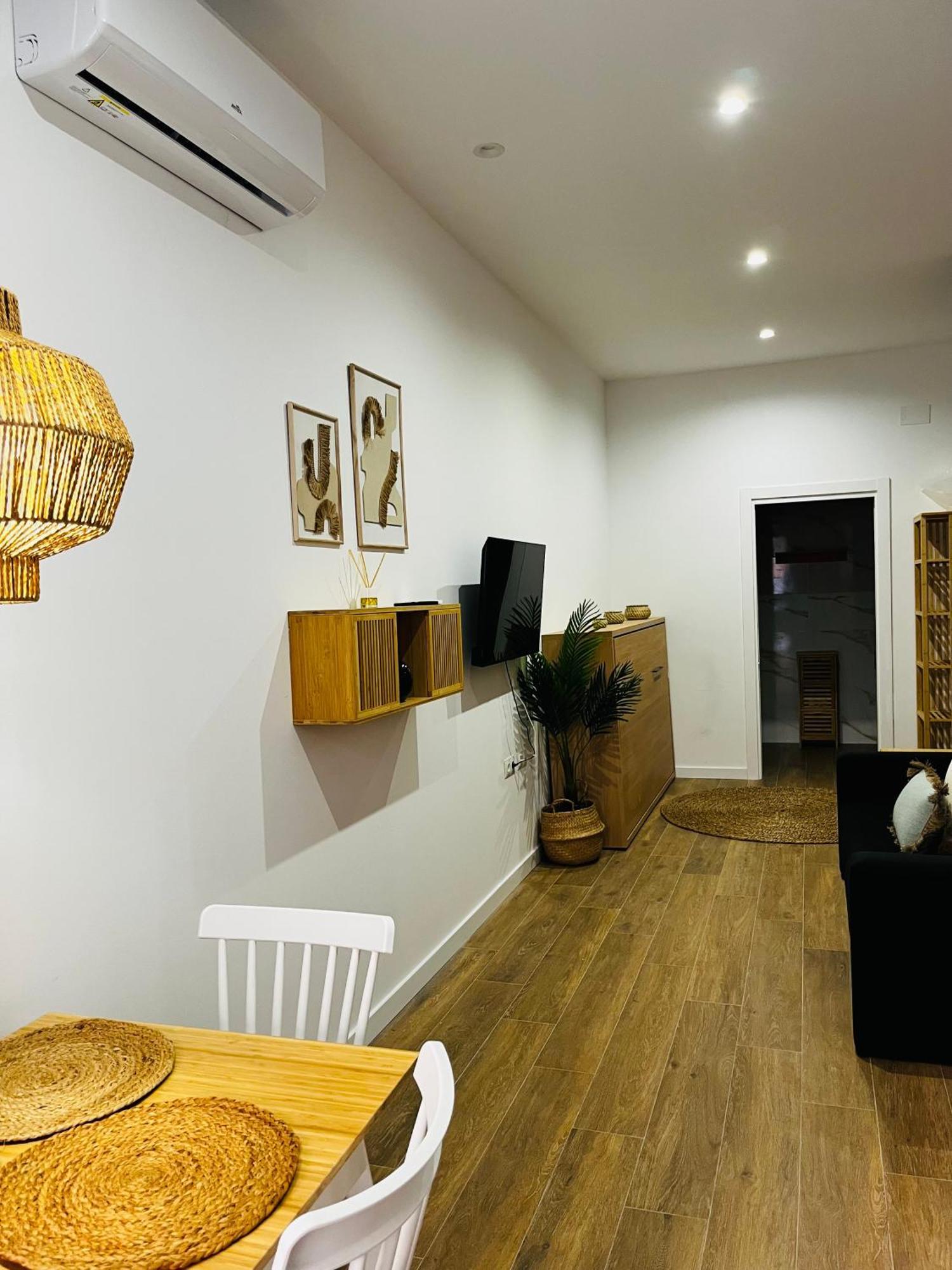 Travel Habitat Mediterranean Suites Valence Extérieur photo