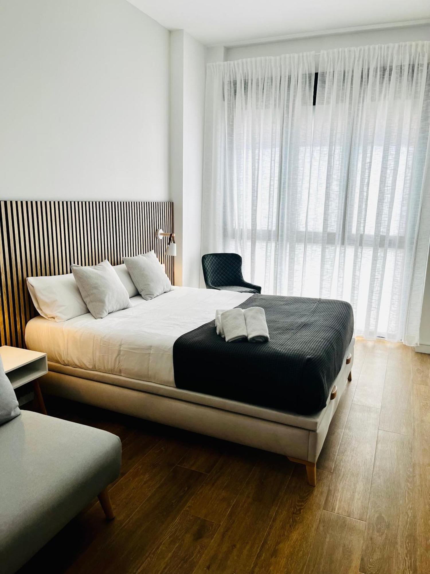 Travel Habitat Mediterranean Suites Valence Chambre photo