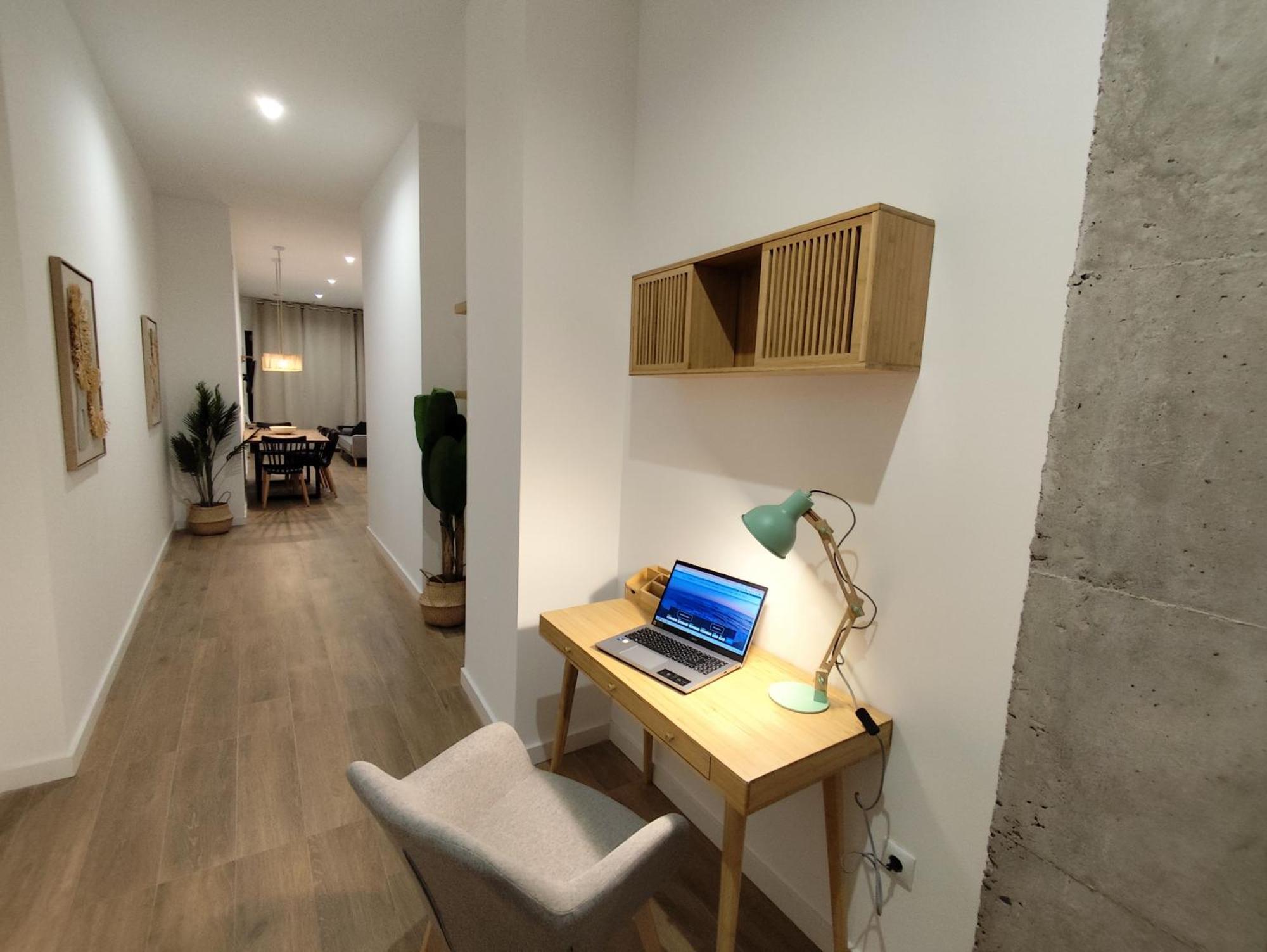 Travel Habitat Mediterranean Suites Valence Extérieur photo